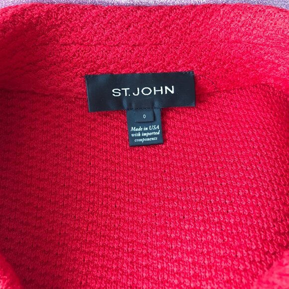 St.John  Knit Blazer Jacket Red 3/4 Sleeve 53% wool 47% Rayon Made in USA - Picture 12 of 12